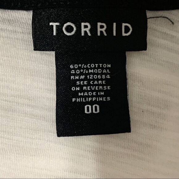 Torrid "Ketchup to my French Fries" graphic tee-00 - Picture 10 of 10